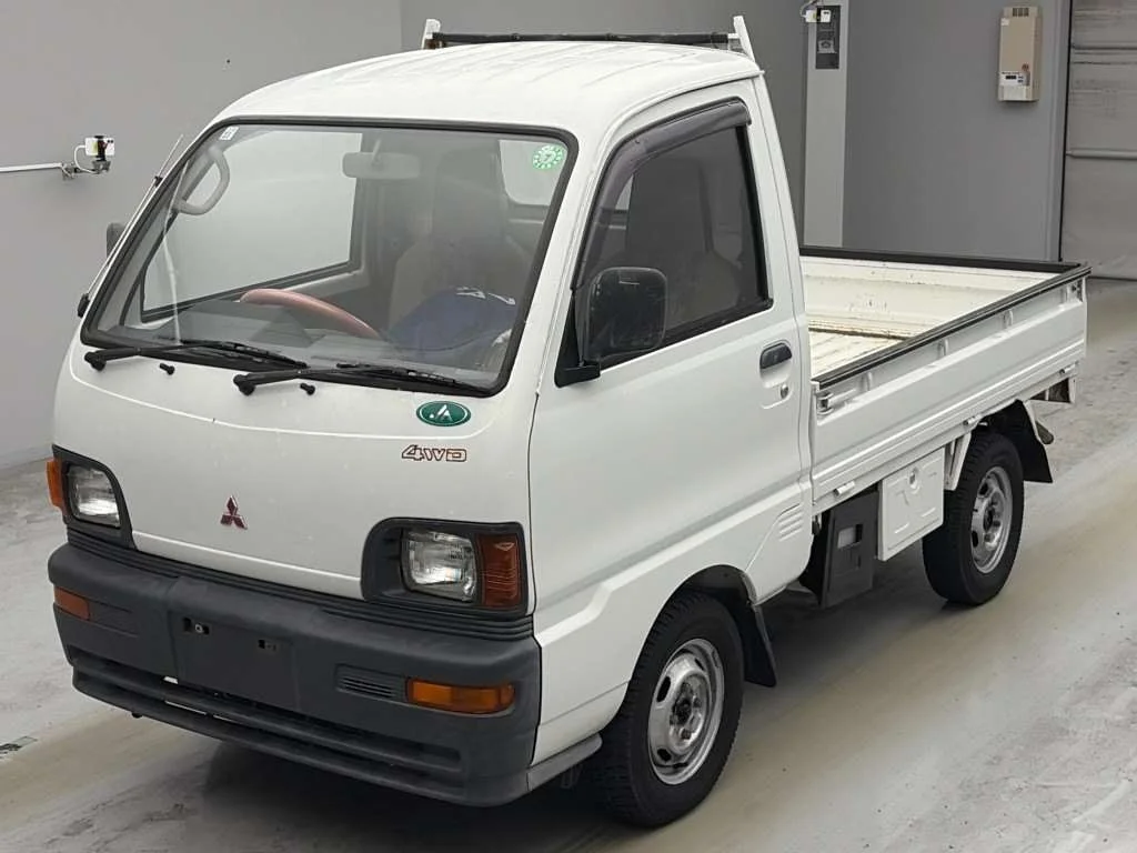 Mitsubishi Minicab Truck  с аукциона в Японии