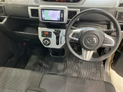 DAIHATSU WAKE