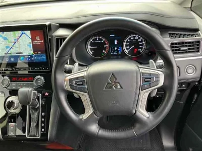 MITSUBISHI DELICA D5