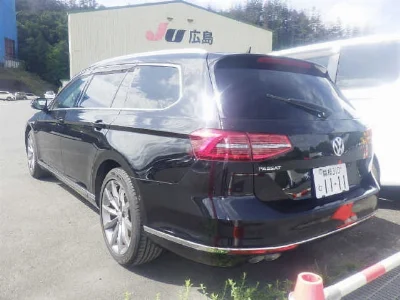 VOLKSWAGEN PASSAT VARIANT