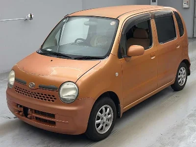 DAIHATSU MOVE LATTE