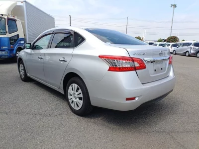 Nissan BLUEBIRD SYLPHY