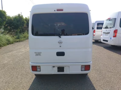 NISSAN CLIPPER VAN
