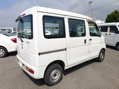 DAIHATSU HIJET VAN