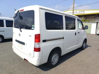 TOYOTA TOWN ACE VAN