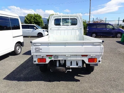 NISSAN CLIPPER TRUCK