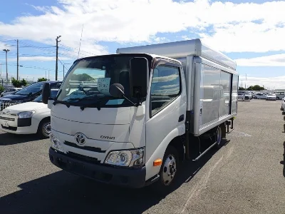 TOYOTA DYNA