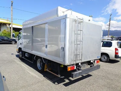 TOYOTA DYNA