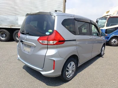 HONDA FREED+