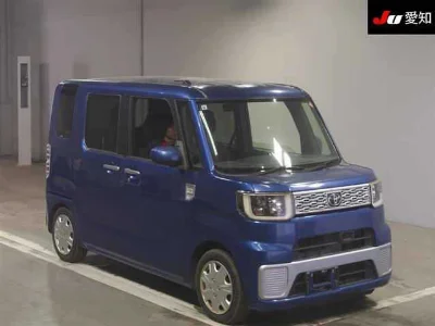 Toyota Pixis Mega