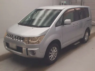 MITSUBISHI DELICA D5