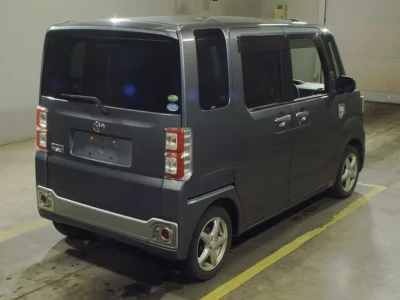 TOYOTA PIXIS MEGA
