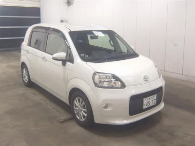 TOYOTA PORTE