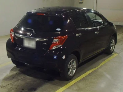 TOYOTA VITZ
