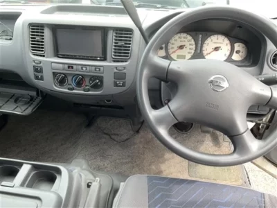 NISSAN CARAVAN BUS