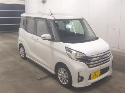 NISSAN DAYZ ROOX