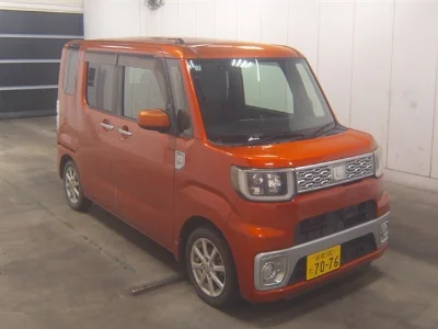 DAIHATSU WAKE
