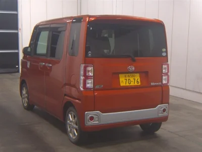DAIHATSU WAKE
