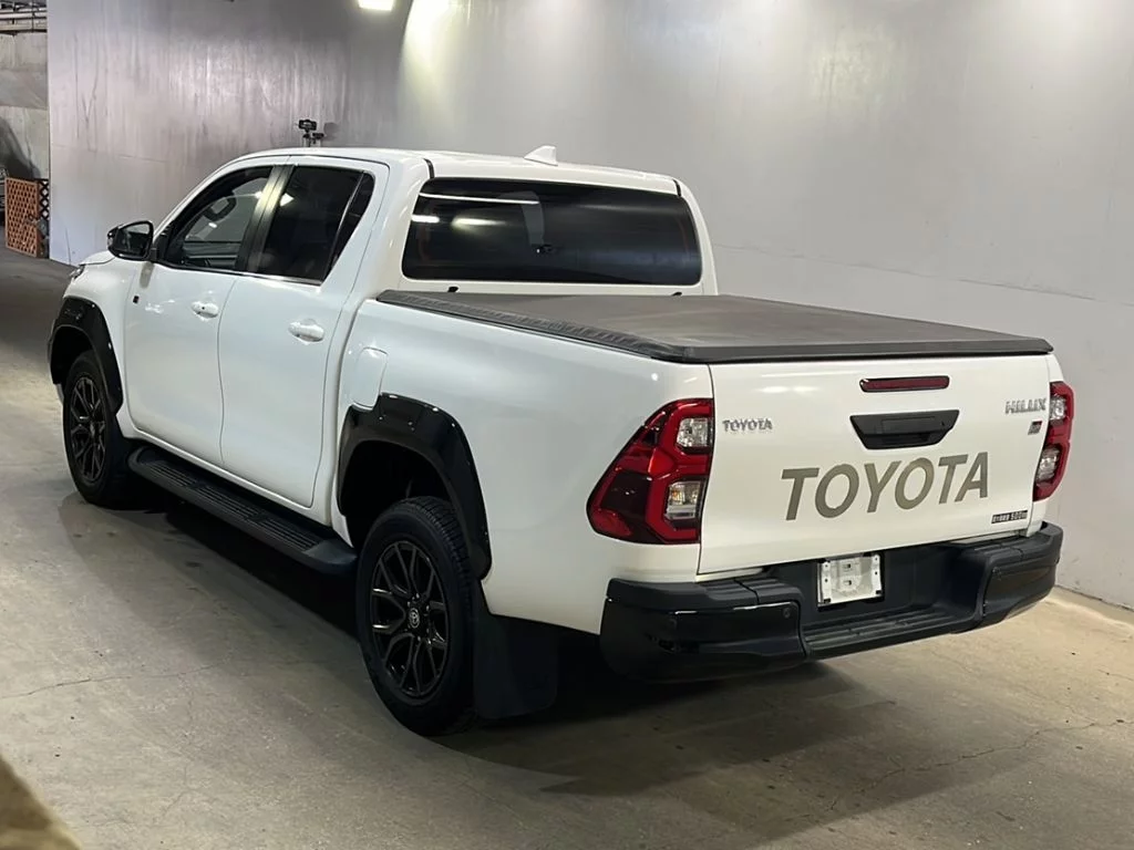 Toyota HILUX PICK UP  с аукциона в Японии
