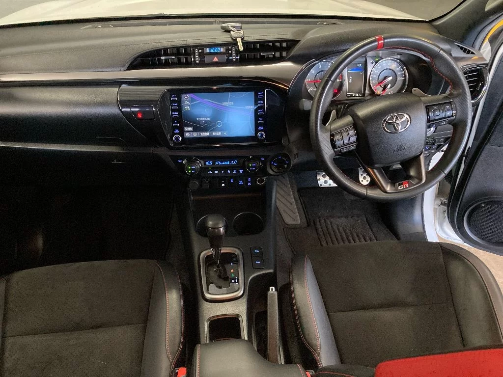 Toyota HILUX PICK UP  с аукциона в Японии