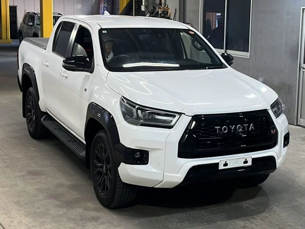 Toyota HILUX PICK UP  с аукциона в Японии