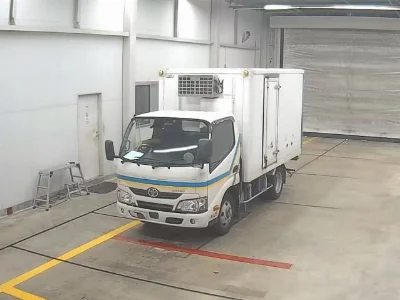 TOYOTA DYNA