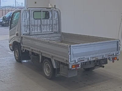 TOYOTA DYNA