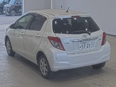 TOYOTA VITZ
