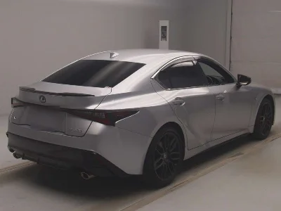 LEXUS IS