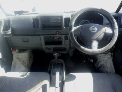 NISSAN CLIPPER VAN