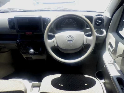 NISSAN CLIPPER VAN