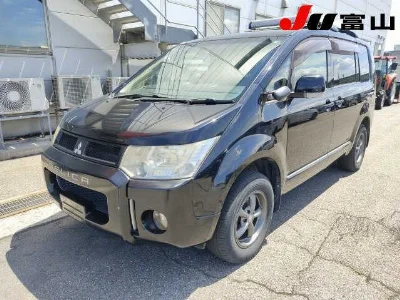 MITSUBISHI DELICA D5