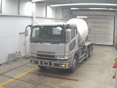 MITSUBISHI FUSO