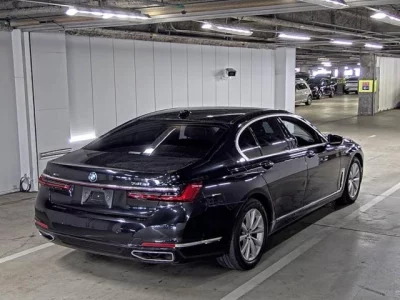 BMW 7 SERIES