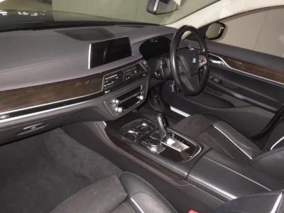 BMW 7 SERIES