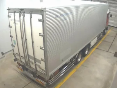 MITSUBISHI FUSO