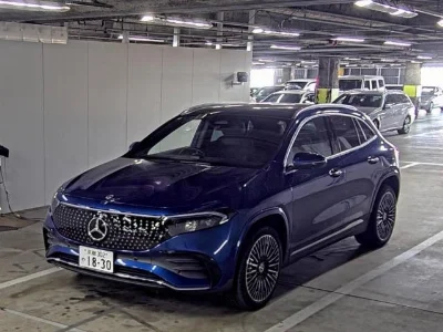 MERCEDES BENZ EQA