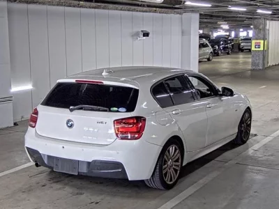 BMW 1 SERIES