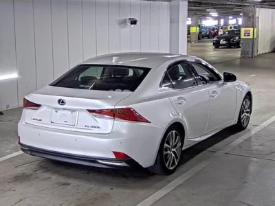 LEXUS IS