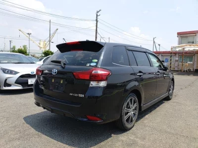 TOYOTA COROLLA FIELDER