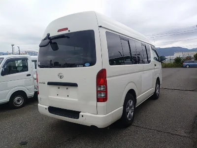 TOYOTA REGIUS ACE VAN