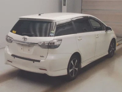TOYOTA WISH