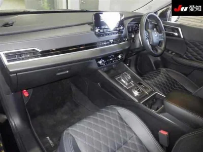 MITSUBISHI OUTLANDER PHEV