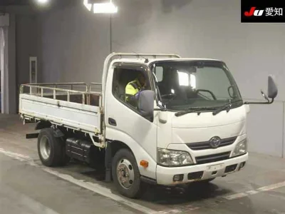 TOYOTA DYNA