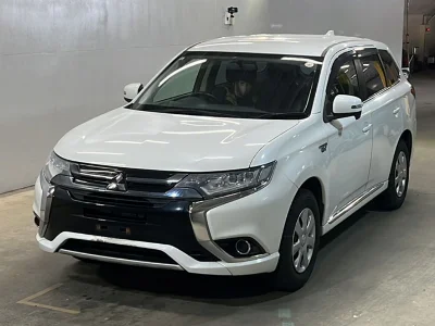 MITSUBISHI OUTLANDER PHEV