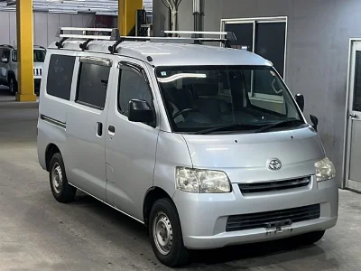 TOYOTA TOWN ACE VAN