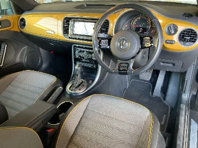 VOLKSWAGEN THE BEETLE