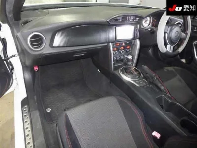TOYOTA 86