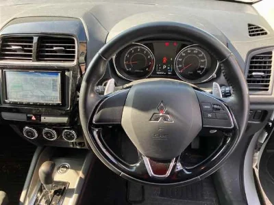 MITSUBISHI RVR