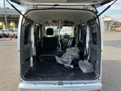 DAIHATSU HIJET VAN